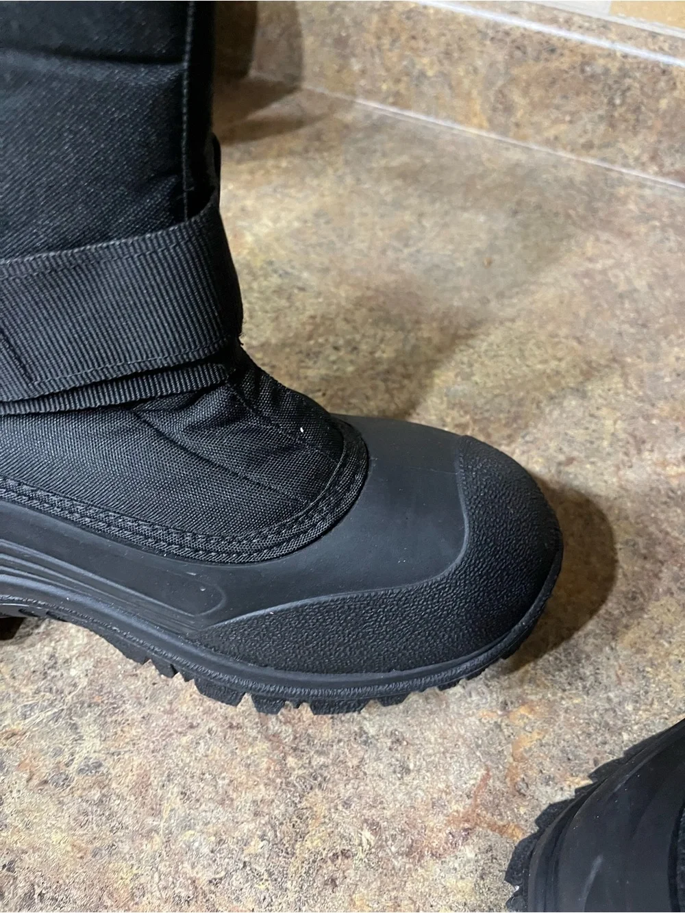 NWOT Kamik Greenbay 4 Men’s 12 Black Waterproof Insulated Snow Boots WINTER SKI